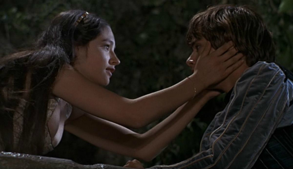 5-1200px-Romeo_and_Juliet_(1968_film).jpg